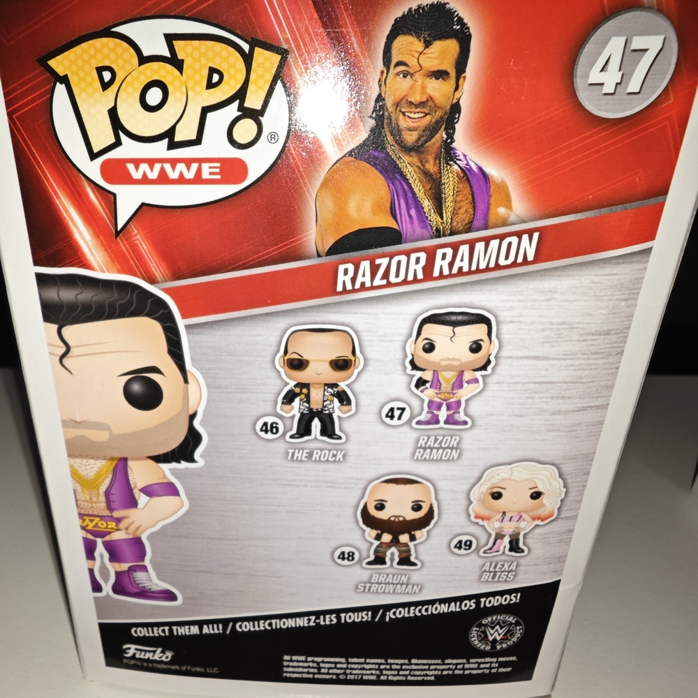 WWE Razor Ramon Vinyl Figure - Picture 3 of 4